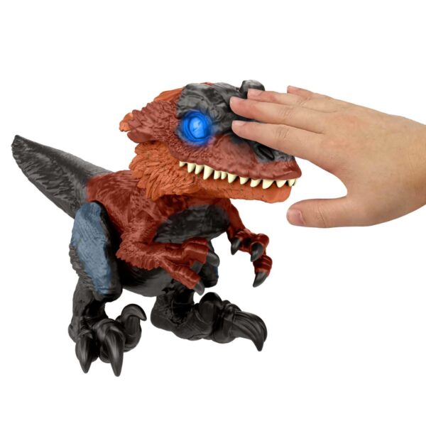 Jurassic World Uncaged™ Ateş Dinozoru Figürü GWD70 - Görsel 4