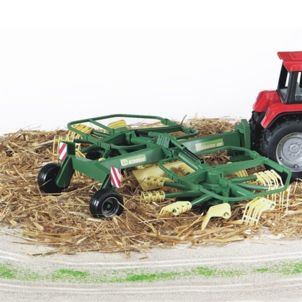 Bruder Krone Mekanik Tırmık BR02216 - Görsel 3