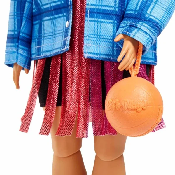 Barbie Extra - Ekose Ceketli Bebek HDJ46 - Görsel 4
