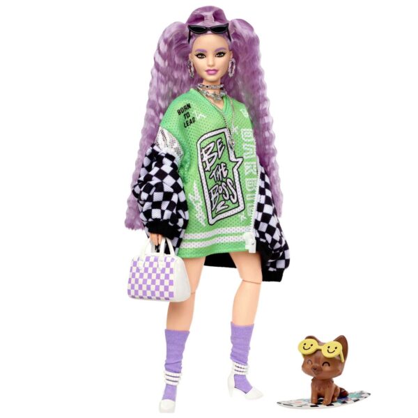Barbie® Extra - Spor Ceketli Bebek HHN10