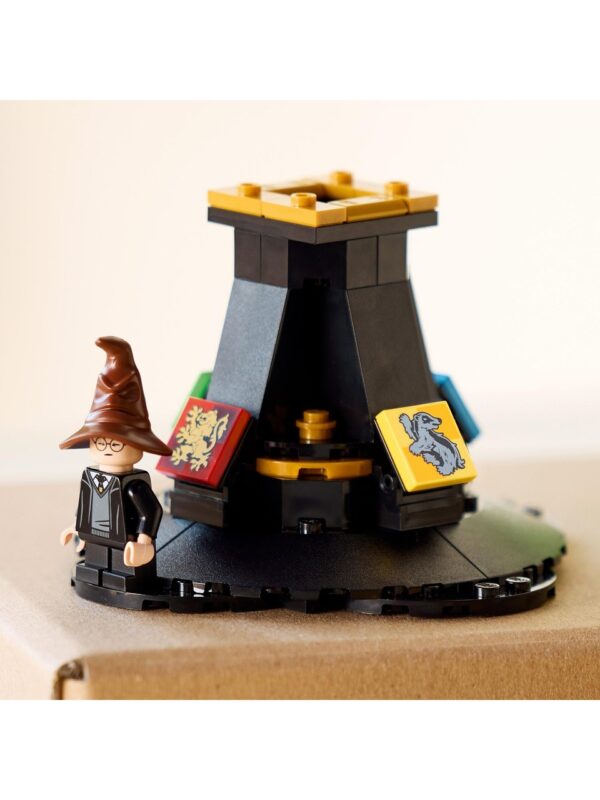 LEGO® Harry Potter™ Hogwarts™ Konuşan Seçmen Şapka (76429) - Görsel 4