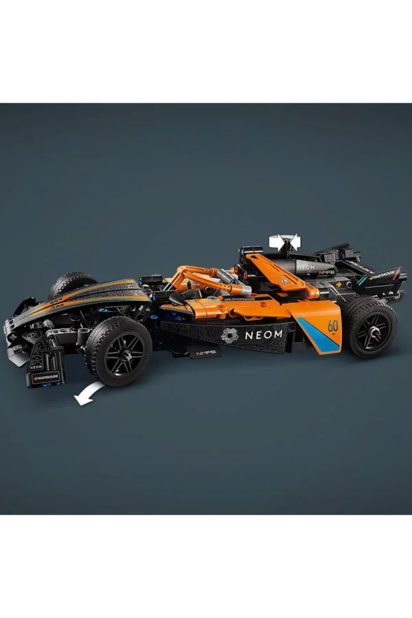 LEGO ® Technic NEOM McLaren Formula E Yarış Arabası 42169 - Görsel 5