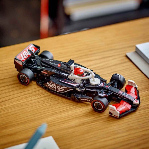 LEGO Speed Champions MoneyGram Haas F1 Team VF-24 Yarış Arabası 77250 - 10 Yaş ve Üzeri Çocuklar için Sürücü Minifigürü İçeren Yaratıcı Oyuncak Yapım Seti (242 Parça) - Görsel 7