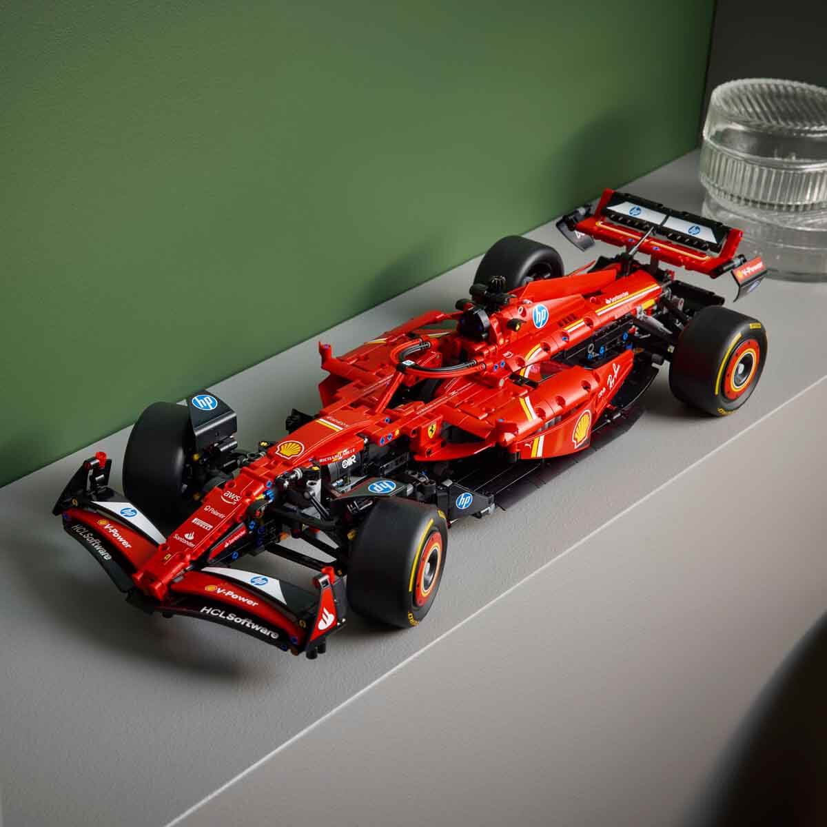 LEGO® Technic Ferrari SF-24 F1 Araba Modeli 42207 - Görsel 7